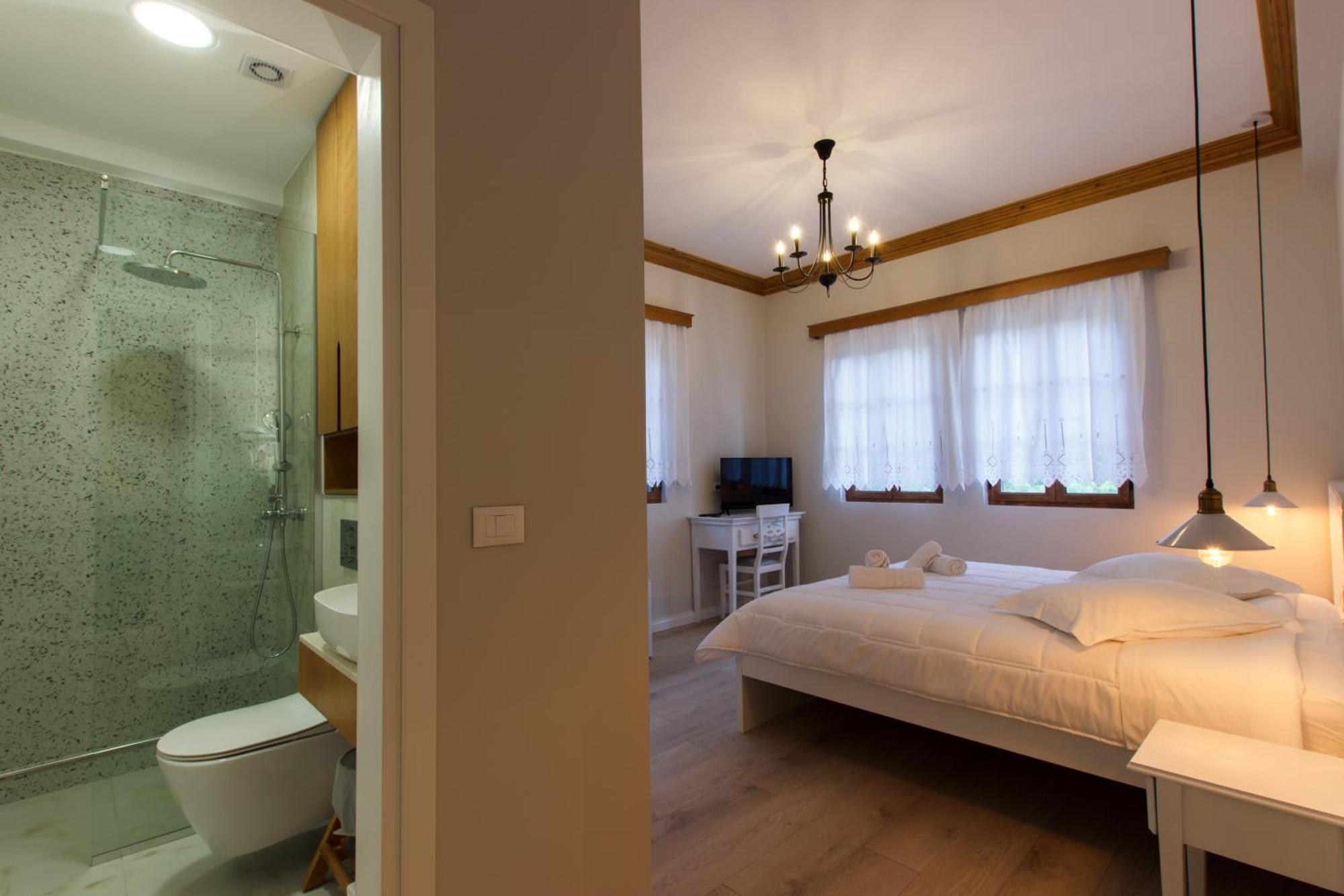 Bujtina Sophie Hotel 4*